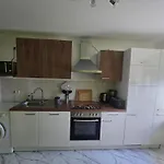 Ferienwohnung, Apartment, Monteurwohnung Mit Klimaanlage Wettin-loebejuen Apartman