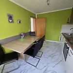 Ferienwohnung, Apartment, Monteurwohnung Mit Klimaanlage Wettin-loebejuen