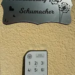 Apartman Ferienwohnung, Apartment, Monteurwohnung Mit Klimaanlage Wettin-loebejuen Lobejun