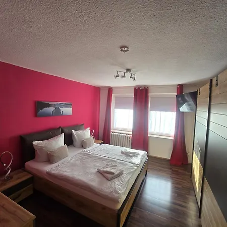 Ferienwohnung, Apartment, Monteurwohnung Mit Klimaanlage Wettin-loebejuen *